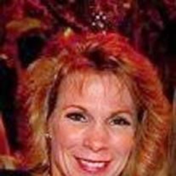 Meet your Posher, Laurie - Picture 1 of 1